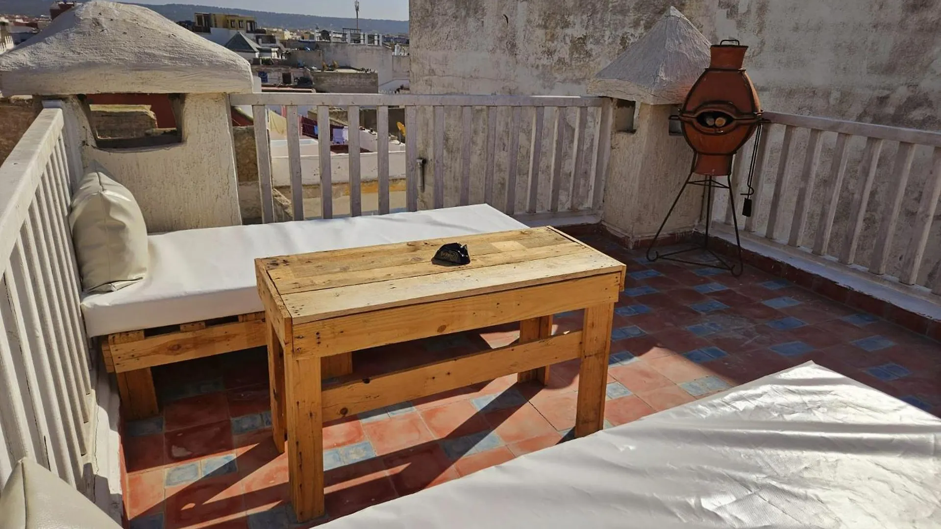 Гостевой дом Les Terrasses Suites Home - Yoga Studio Эс-Сувейра