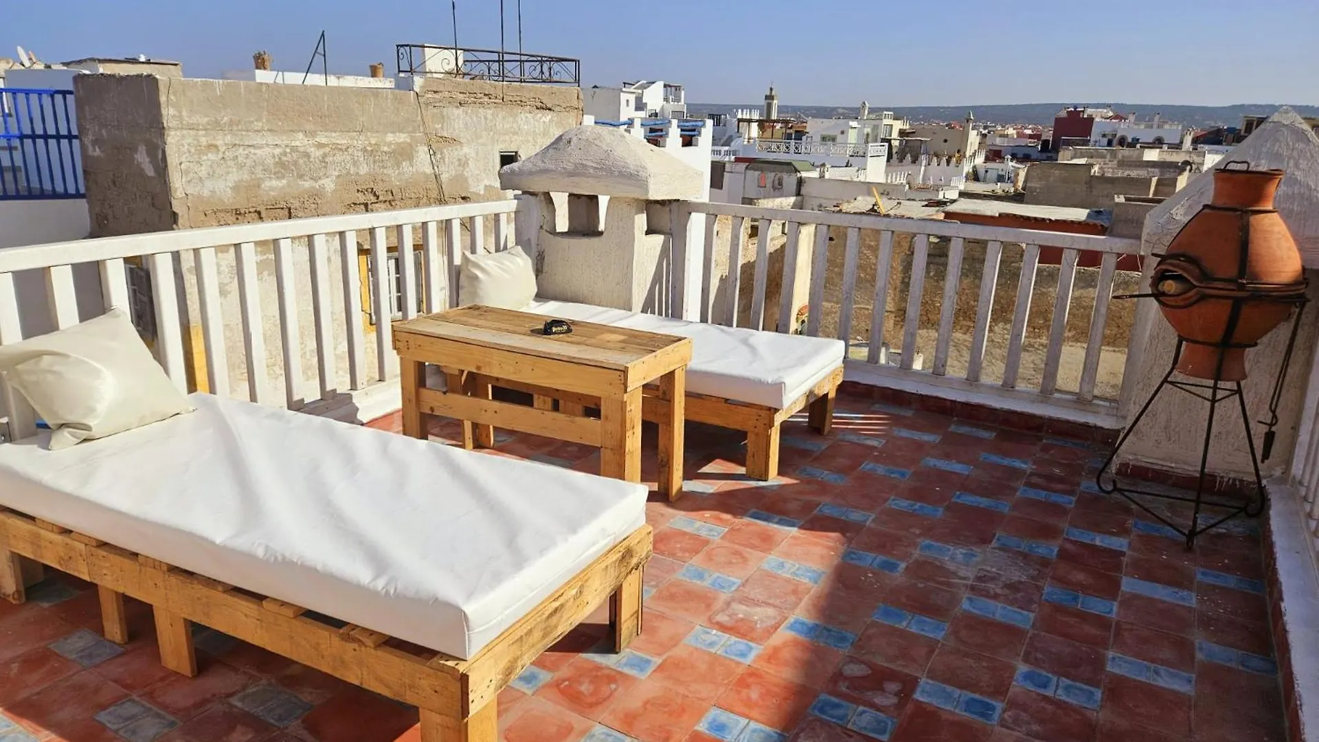Гостевой дом Les Terrasses Suites Home - Yoga Studio Эс-Сувейра